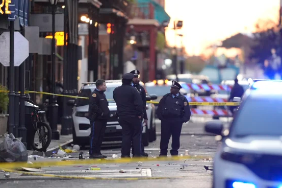 Atropello masivo mata a diez personas en Nueva Orleans