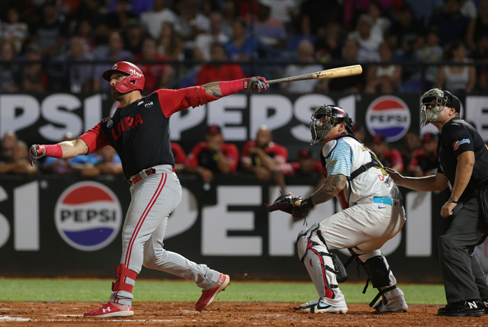 Cardenales reaccionó en el tercero de la final