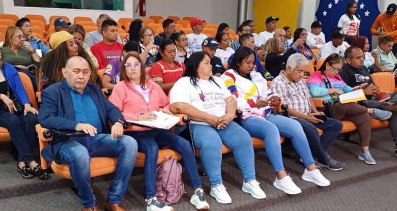 Ministra para los Pueblos Indígenas se reunió con Circuito Comunal de Caroní