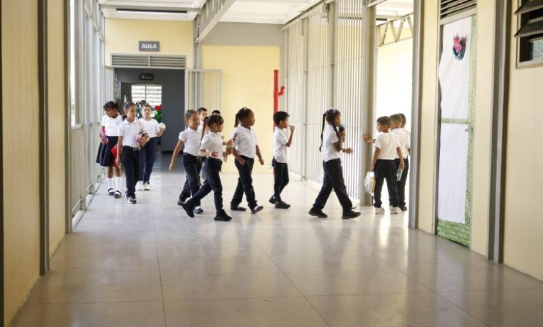 El 7 de enero comienzan las clases en todo el país