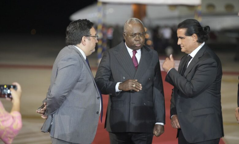 Delegación del Congo arribó al país para toma de posesión de Maduro