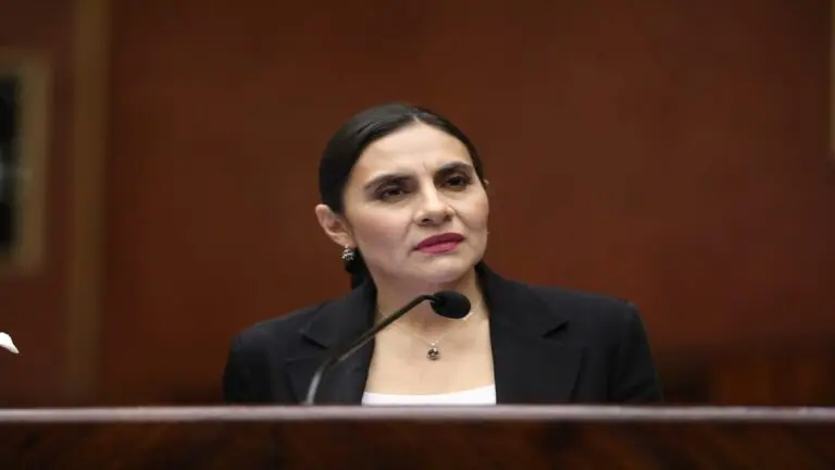 Vicepresidenta de Ecuador Verónica Abad denuncia a Daniel Noboa por delito de sedición
