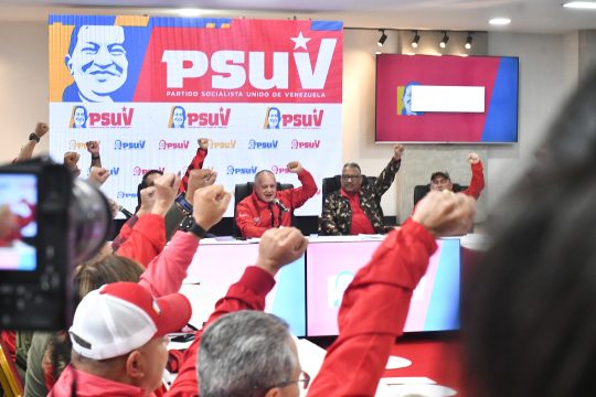Revolucionarios conmemoran 33 años del 4F con una gran movilización