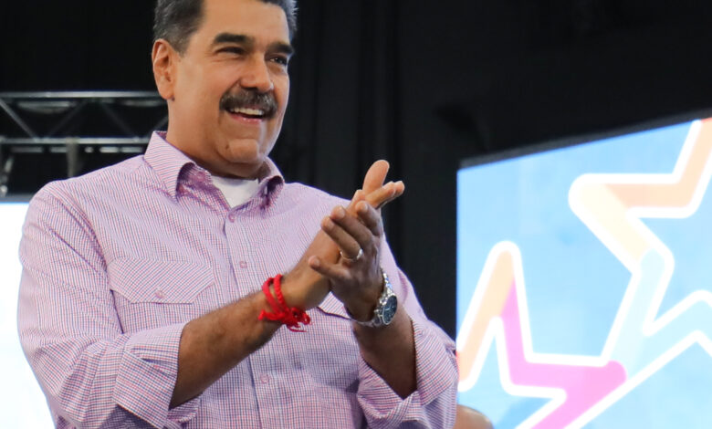 Maduro llamó a desmantelar el viejo Estado burgués y construir uno democrático y popular