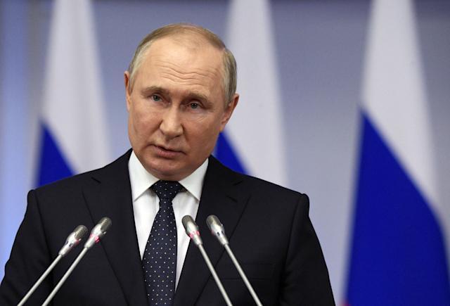 Sanciones impulsaron el desarrollo de economía rusa, destaca Putin