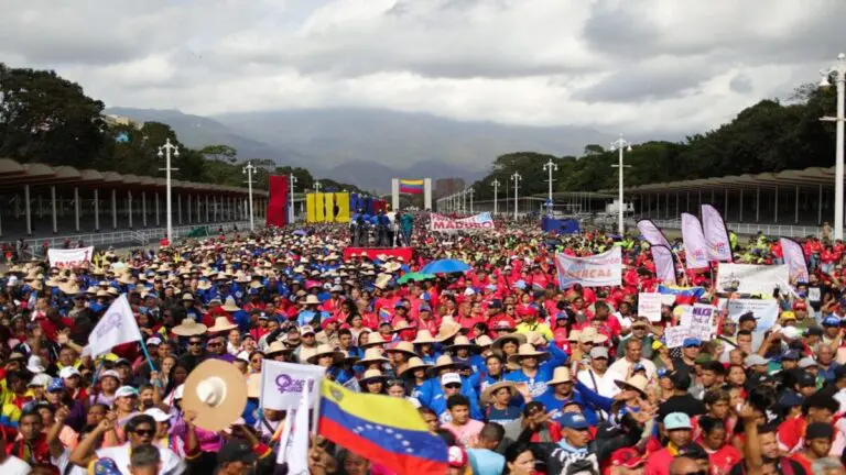 Presidente Maduro: El 4 de febrero está vivo y victorioso en las calles de Venezuela