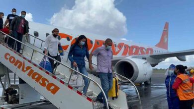 Venezuela recibe a 242 repatriados procedente de México