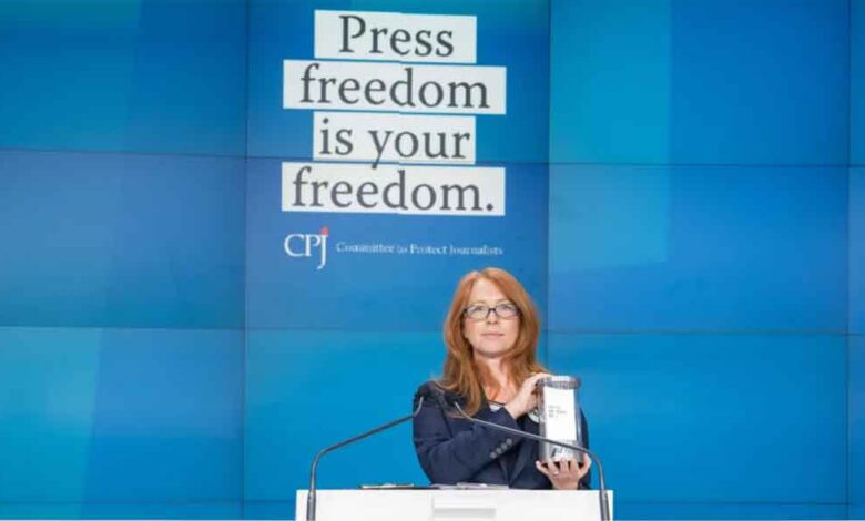 Advierten sobre impacto de ataque de Trump a prensa de EEUU