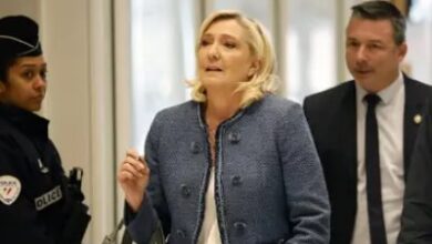 Justicia francesa inhabilita a ultraderechista Marine Le Pen