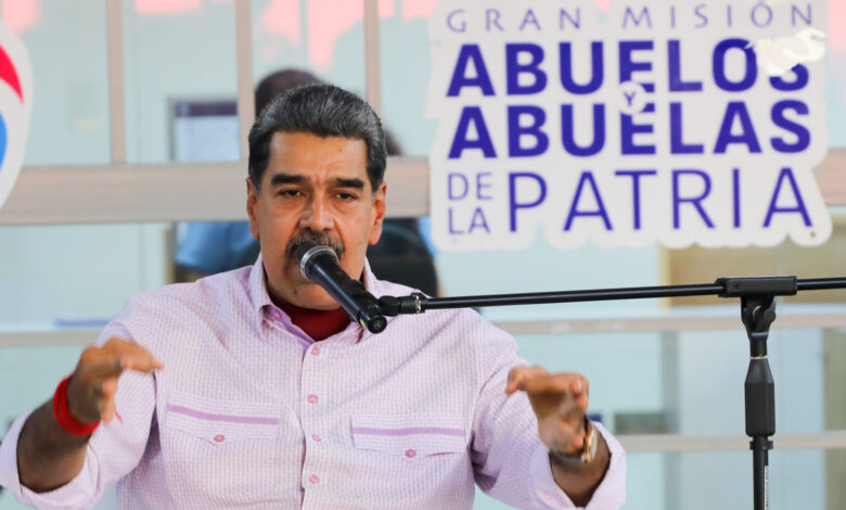 Presidente Maduro denunció complicidad de factores de poder en EE.UU. para enriquecer a coyotes