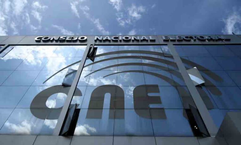 González alerta sobre cambios en el CNE antes del balotaje en Ecuador