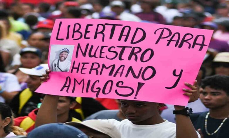 Vicepresidenta Rodríguez exige a El Salvador permitir retorno inmediato de migrantes venezolanos