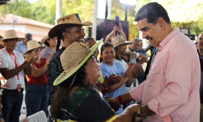 Presidente Maduro entrega Proyecto agroecológico Patria Grande del Sur al MST de Brasil