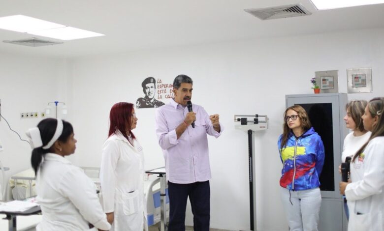Venezuela va a marcar la pauta en ámbito de salud, afirma presidente Maduro