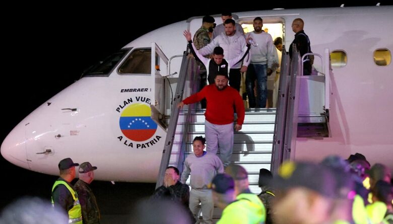 Venezuela y EE. UU. acuerdan reanudar repatriación de migrantes