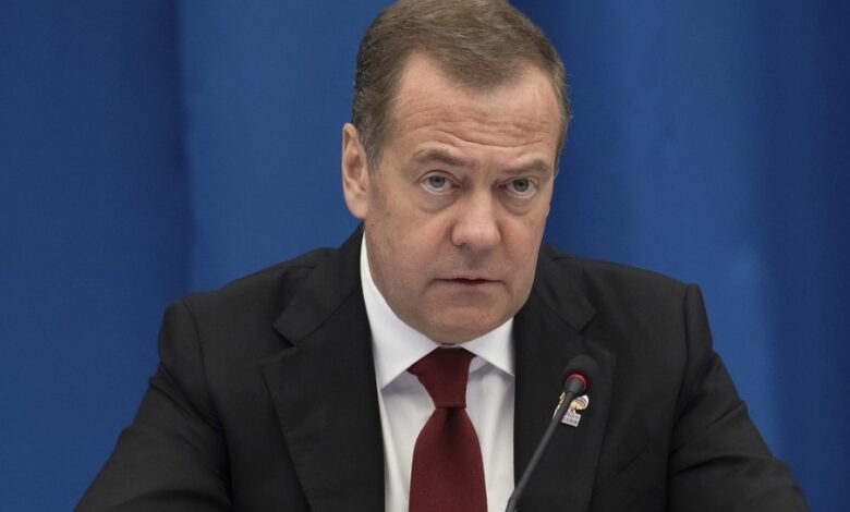 Medvédev sugiere crear dentro de los BRICS una alternativa a la CPI