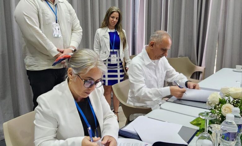 Venezuela y Cuba firman Acta de Intención entre las aerolíneas estatales
