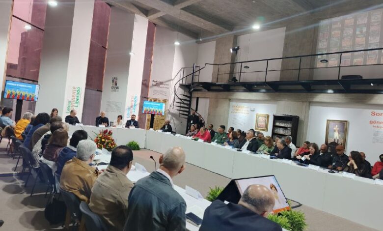 Seminario de Proceso Histórico convocó 49 intelectuales comprometidos con la Transformación Revolucionaria del Estado