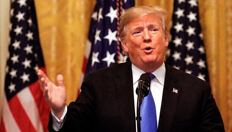 Trump bloquea impuestos a multimillonarios y gigantes tecnológicos