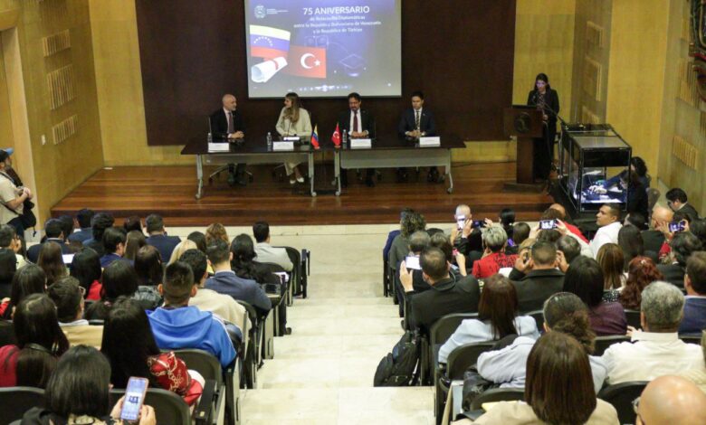Venezuela y Türkiye desarrollan programa de entrenamiento para diplomáticos