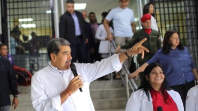 Presidente Maduro exhorta a vencer la guerra económica inducida por el dólar criminal