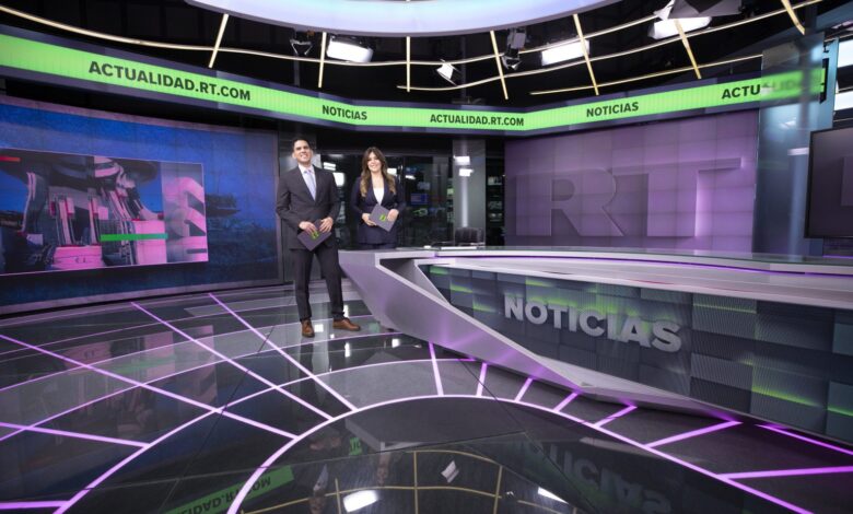 Zelenski impone sanciones a periodistas de RT y de otros medios rusos