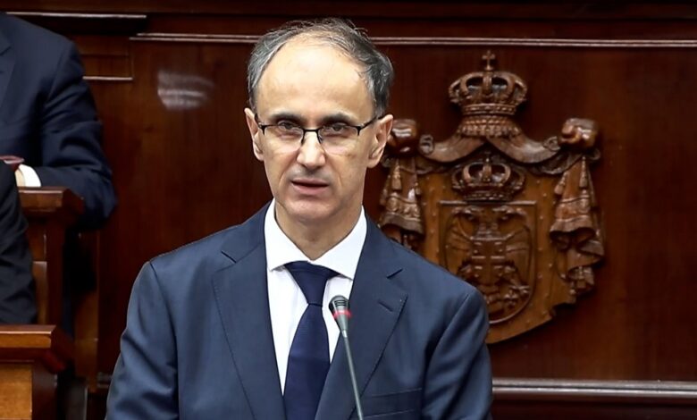 Parlamento de Serbia designó a Djuro Macut como nuevo primer ministro