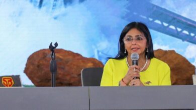 Vicepresidenta Rodríguez rechaza «fake» de Reuters sobre producción petrolera venezolana