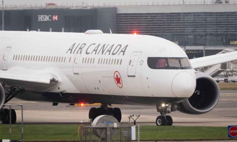 Canadá reduce vuelos hacia EEUU debido a la guerra comercial