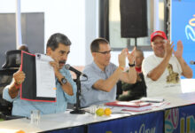 Mandatario venezolano denuncia grave situación política y usurpación del poder en Ecuador