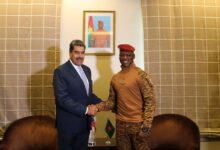 Presidentes Maduro y Traoré refuerzan cooperación Sur-Sur en reunión histórica en Moscú