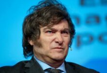 Crece la desconfianza de los argentinos en el presidente Milei