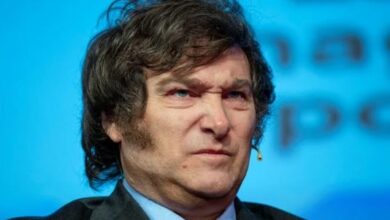 Crece la desconfianza de los argentinos en el presidente Milei