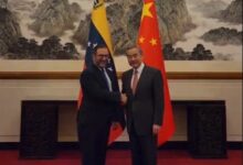 Canciller de Venezuela llega a Beijing para Foro China-CELAC