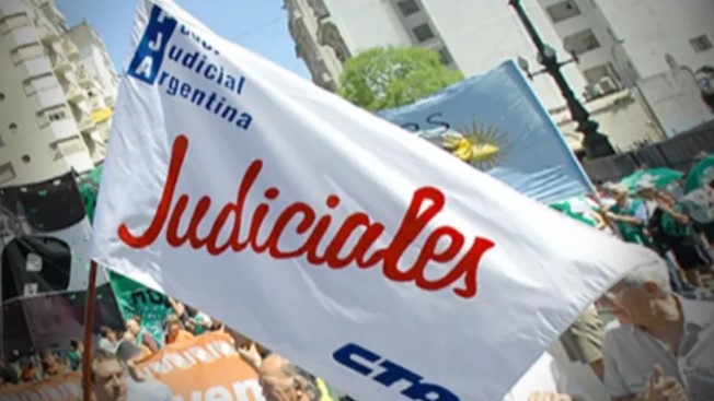 Trabajadores judiciales de Argentina en paro por aumentos salariales