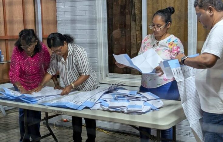 Surinam elige un parlamento sin mayoría