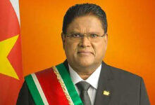 Llama presidente de Surinam a celebrar elecciones pacíficas este 25 de mayo