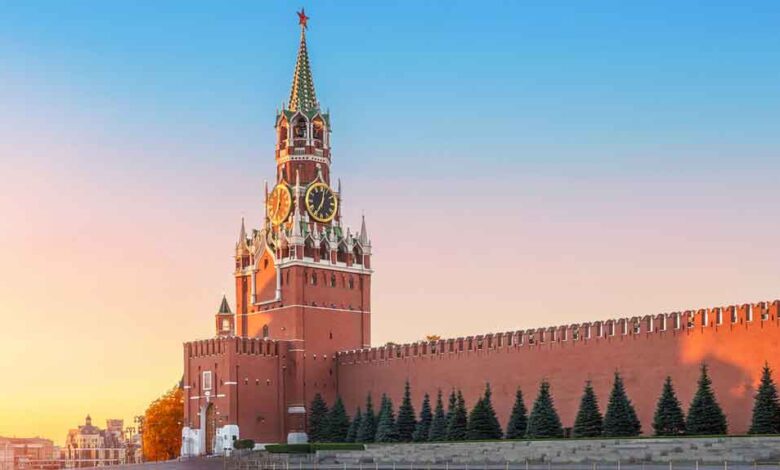 Rusia califica como «decisión peligrosa» medida occidental de quitar restricción de armas a Kiev