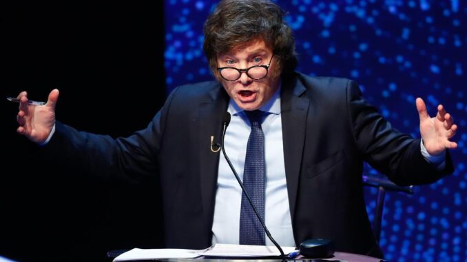 Javier Milei arrecia ofensiva contra periodistas; acusó penalmente a tres