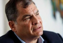 Expresidente Rafael Correa insiste en necesidad de abrir las urnas en Ecuador