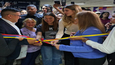 El jefe de Gobierno de Caracas (GDC), Nahúm Fernández, destacó que la apertura de esta oficina responde al compromiso gubernamental de brindar apoyo a los migrantes venezolanos