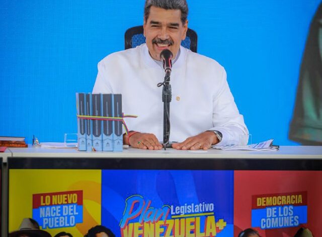 Maduro insta al pueblo a prepararse para la victoria del 25M