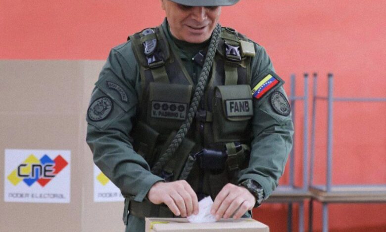 Padrino López: Nadie puede decirnos que no hagamos elecciones