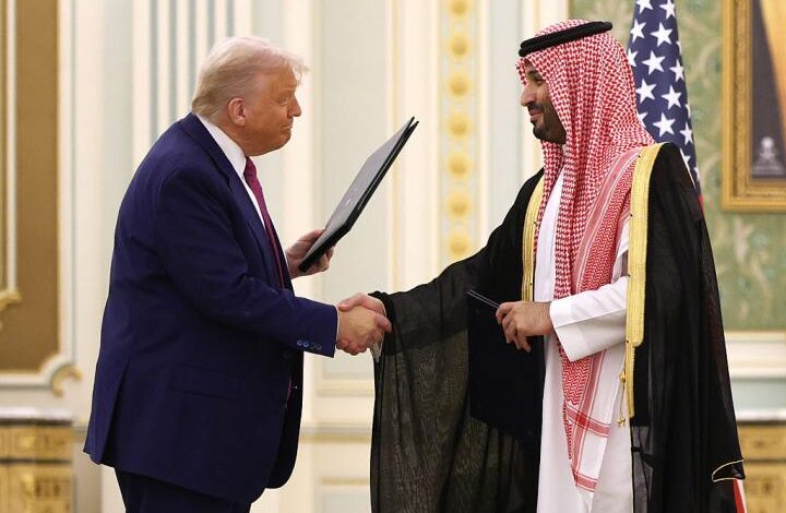 EE.UU. y Arabia Saudita anuncian multimillonarios acuerdos