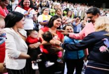 Presidente Maduro envía mensaje de amor y admiración a las madres en su día