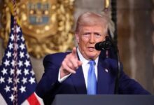 Trump ofrece mil dólares a migrantes indocumentados para que salgan de EE.UU.