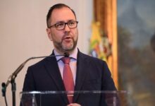 Canciller Gil califica de «ridiculez» recomendación de Ecuador de no viajar a Venezuela