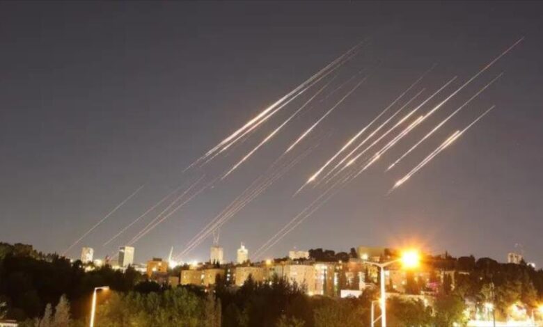 Irán lanzó nueva ola de ataques contra Israel con impacto en Tel Aviv