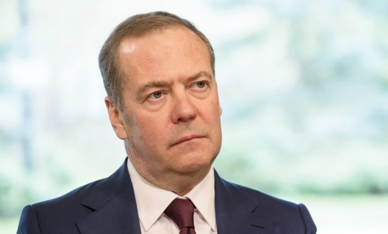 Medvédev explica por qué es una mala idea atacar instalaciones nucleares de Irán