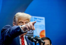 Trump pide echar 'como un perro' a periodista que reportó ataque poco exitoso contra Irán
